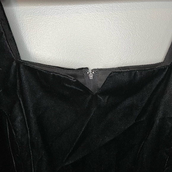 NWT Late Edition x Vintage 1980s-1970s Union Made Black Velvet Mini Dress - Picture 11 of 16